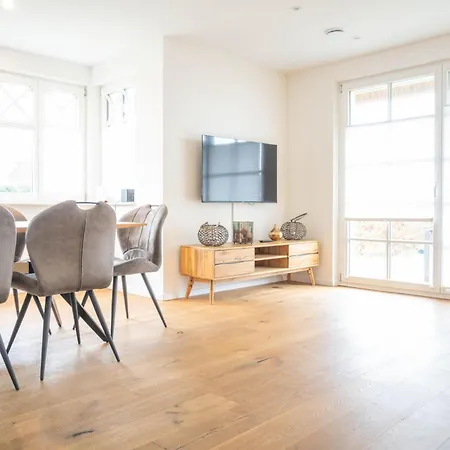 Ferienhaus Jade 4 *